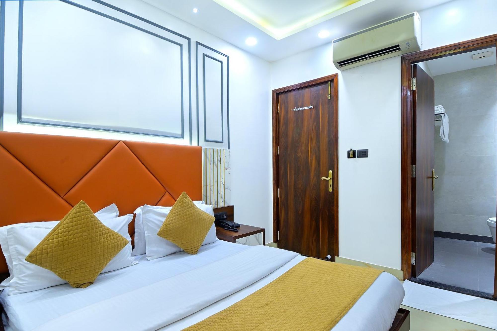 Hotel Nav Durga "2 Walking From New Delhi Railway Station" エクステリア 写真